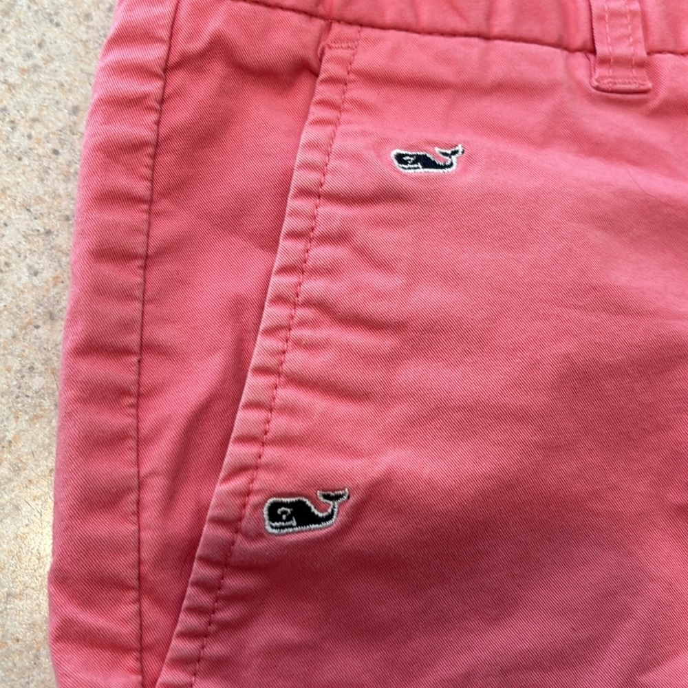 Vineyard Vines short size 2 - Picture 5 of 8